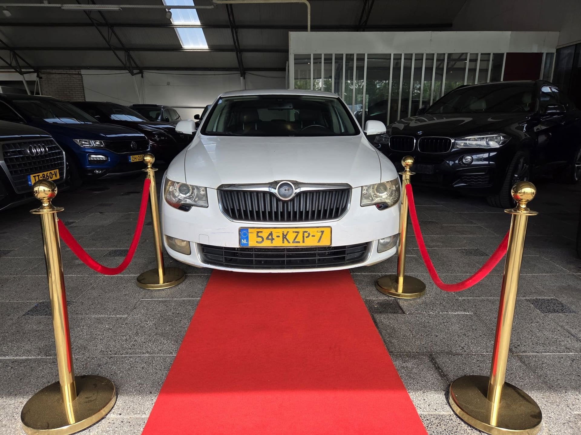 Skoda Superb 1.4 TSI Ambition PEARL WHITE!, Auto's, Euro 5, Gebruikt, 4 cilinders, Origineel Nederlands