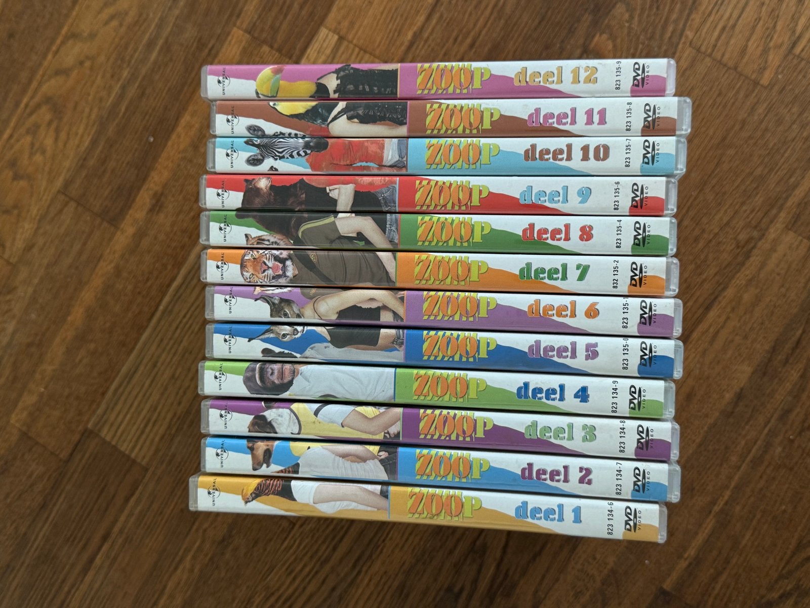 ZOOP DVD Collectie - Deel 1 t/m 12 (Complete Serie), Gebruikt, Nederlands, Tv-serie, Vanaf 6 jaar