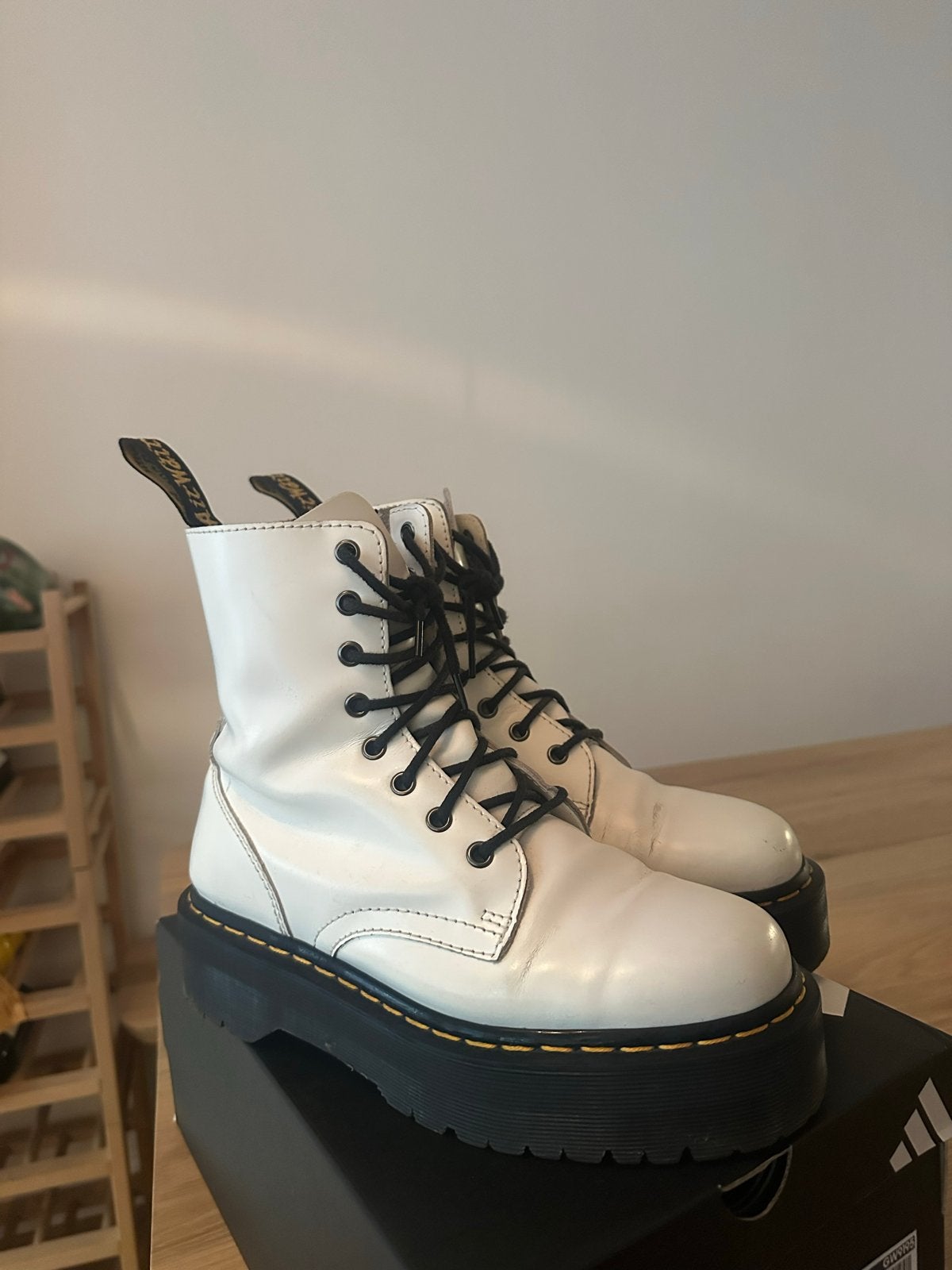 Dr. Martens Maat 39, Kleding | Dames, Ophalen, Gedragen, Wit, Lage of Enkellaarzen