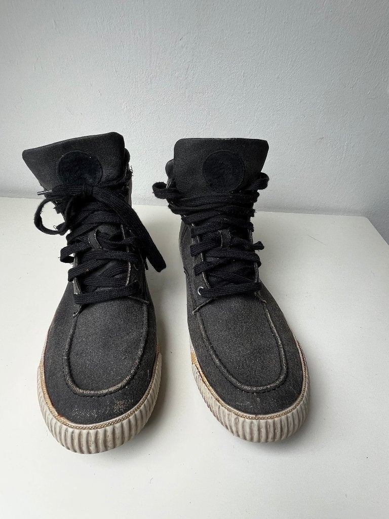 Stoere grijze canvas schoenen maat 45 Diesel, Boots, Ophalen of Verzenden, Gedragen, Overige kleuren