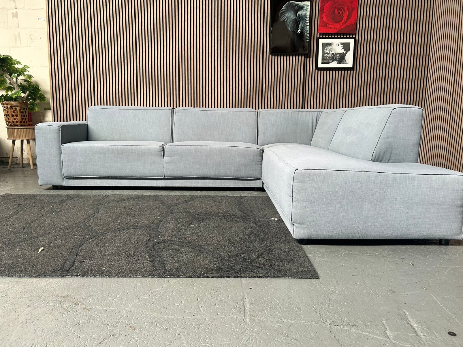 GRATIS LEVERING Hoekbank Lichtblauw 300X230 GEREINIGD, Huis en Inrichting, Banken | Bankstellen, Hoekbank, 300 cm of meer, Zo goed als nieuw