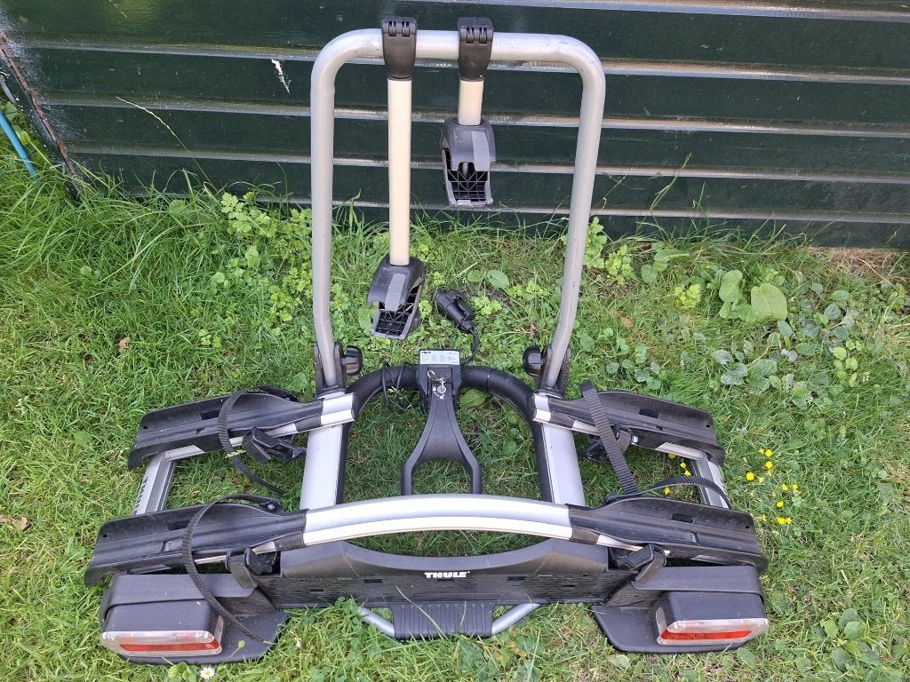 Thule EuroWay 921 Trekhaakdrager voor 2 fietsen, Auto diversen, Brede banden, Ophalen of Verzenden, Zo goed als nieuw, 2 fietsen