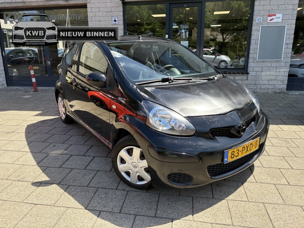 Toyota Aygo 1.0-12V Comfort airco Nw APK (bj 2011), Gebruikt, 4 stoelen, Origineel Nederlands, Bedrijf