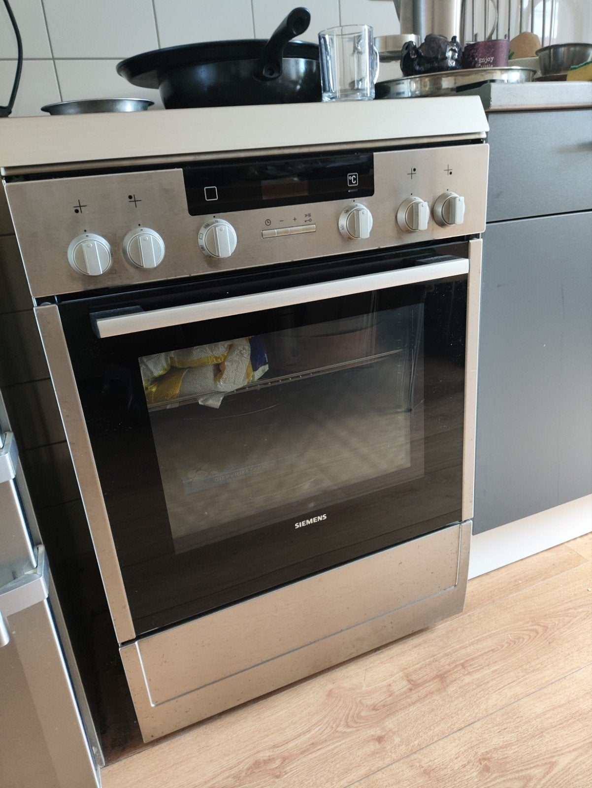 Siemens Vrijstaand Gasfornuis met Oven - Zo goed als nieuw, 60 cm of meer, Zo goed als nieuw, Gas, Vrijstaand
