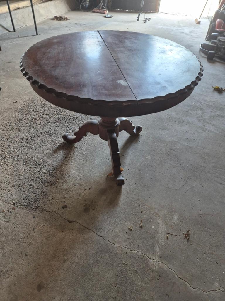 Antieke houten tafel ovaal - opknapper, Ophalen
