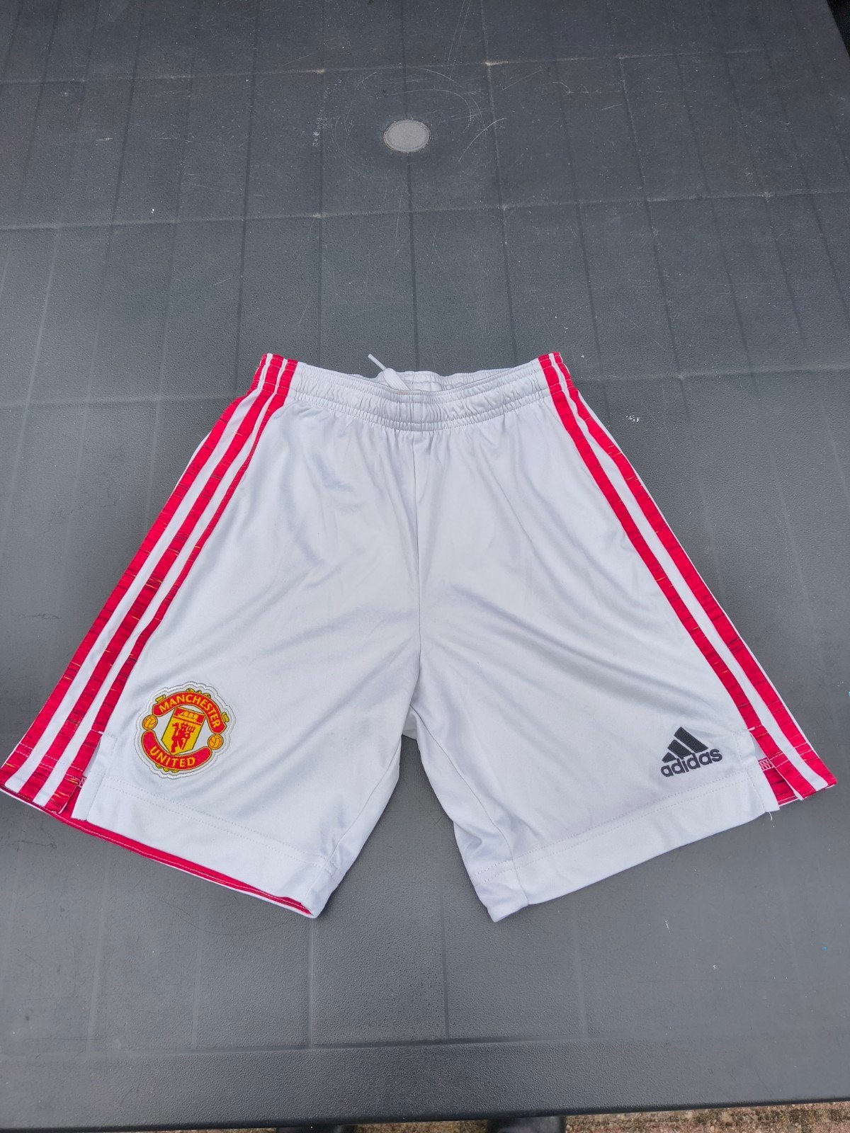 Adidas Manchester United voetbalbroekje - Maat 152 (11-12 ja, Ophalen of Verzenden, Gebruikt, Broek