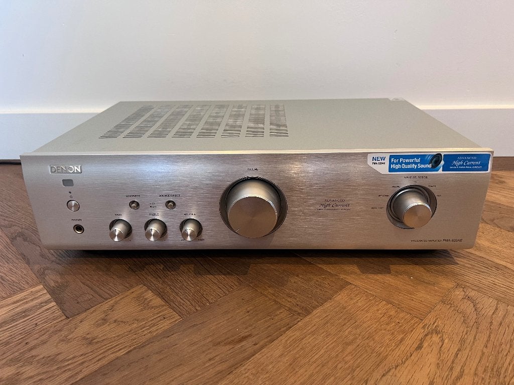 Denon PMA-520AE versterker Premium Silver + Remote, Audio, Tv en Foto, Versterkers en Receivers, Denon, Ophalen of Verzenden, Zo goed als nieuw