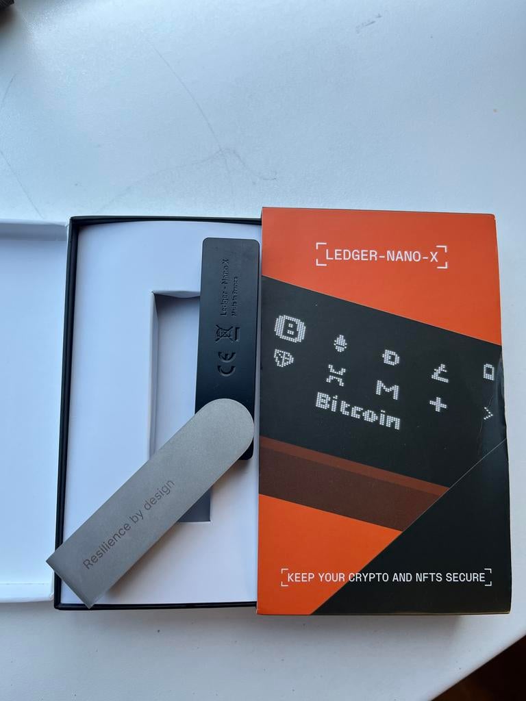 Ledger Nano X Hardware Wallet - Beveilig je Crypto, Computers en Software, Ophalen of Verzenden, Zo goed als nieuw