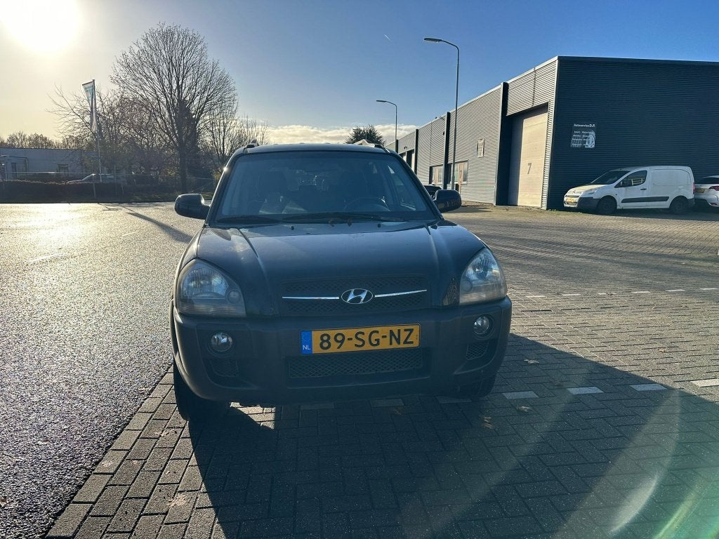Hyundai Tucson 2.0i Dynamic AIRCO / NAP ! (bj 2006), Auto's, Hyundai, 13 km/l, 142 pk, 4 cilinders, Zwart