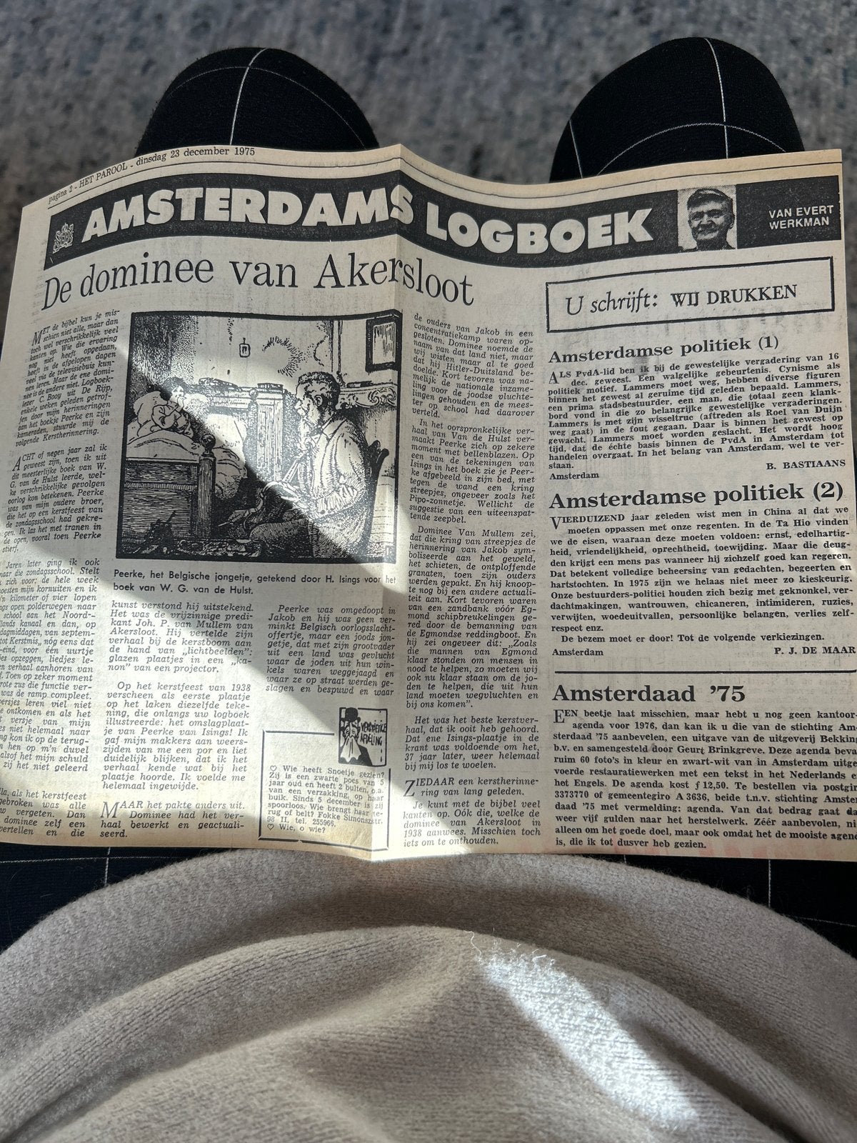 Amsterdams Logboek - Het Parool - 23 december 1975, Ophalen of Verzenden, Gelezen, Krant