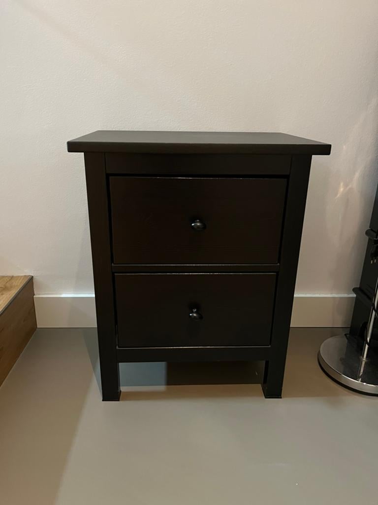 Hemnes ladekastje nachtkast, Ophalen, Minder dan 45 cm