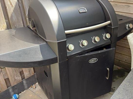 Boretti gas barbecue, Ophalen, Gebruikt