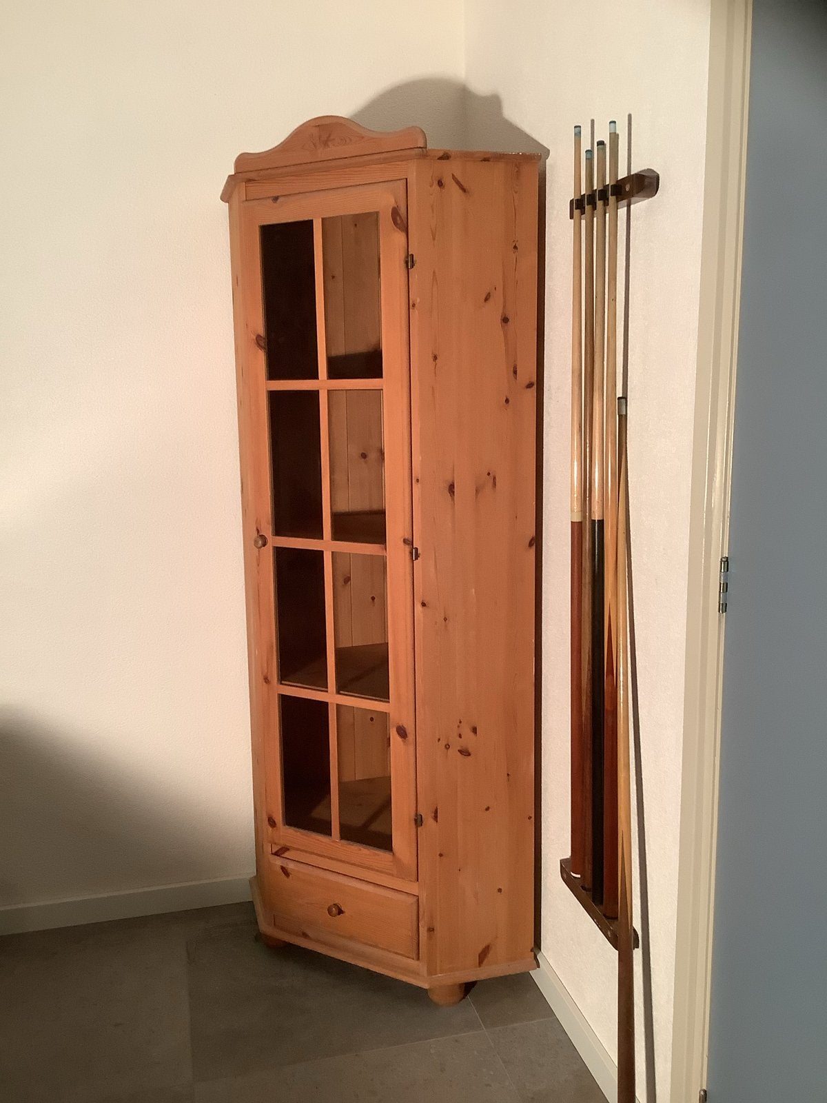 *** Grenen hoekkast IKEA met lade en planken ***, Ophalen, Gebruikt