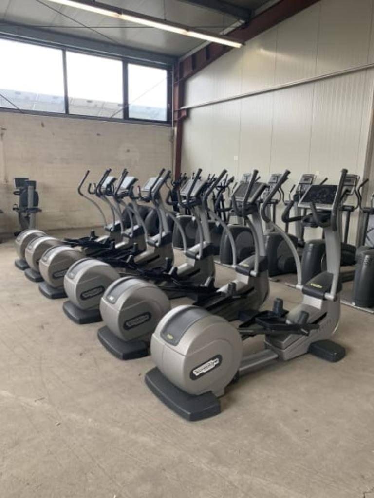 ZGAN Technogym excite plus led series crosstrainer Technogym, Ophalen, Zo goed als nieuw, Benen, Overige typen