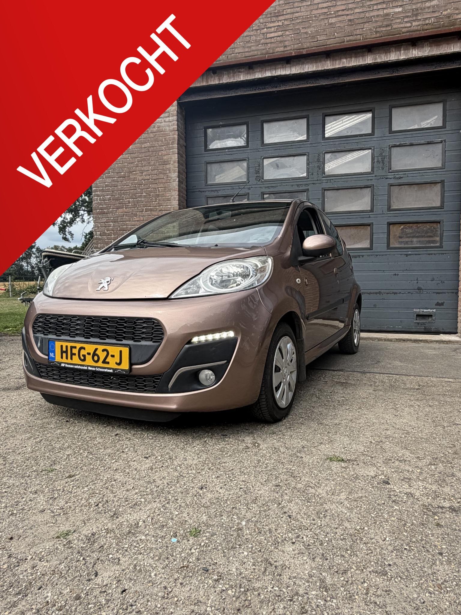 Peugeot 107 1.0 Access Airco/5DRS/Facelift/LED Dagrijverlich, Auto's, Voorwielaandrijving, Euro 5, Stof, Gebruikt
