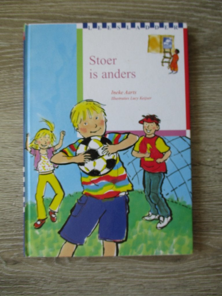 Stoer is anders - Ineke aarts, Ophalen of Verzenden, Gelezen, Fictie algemeen