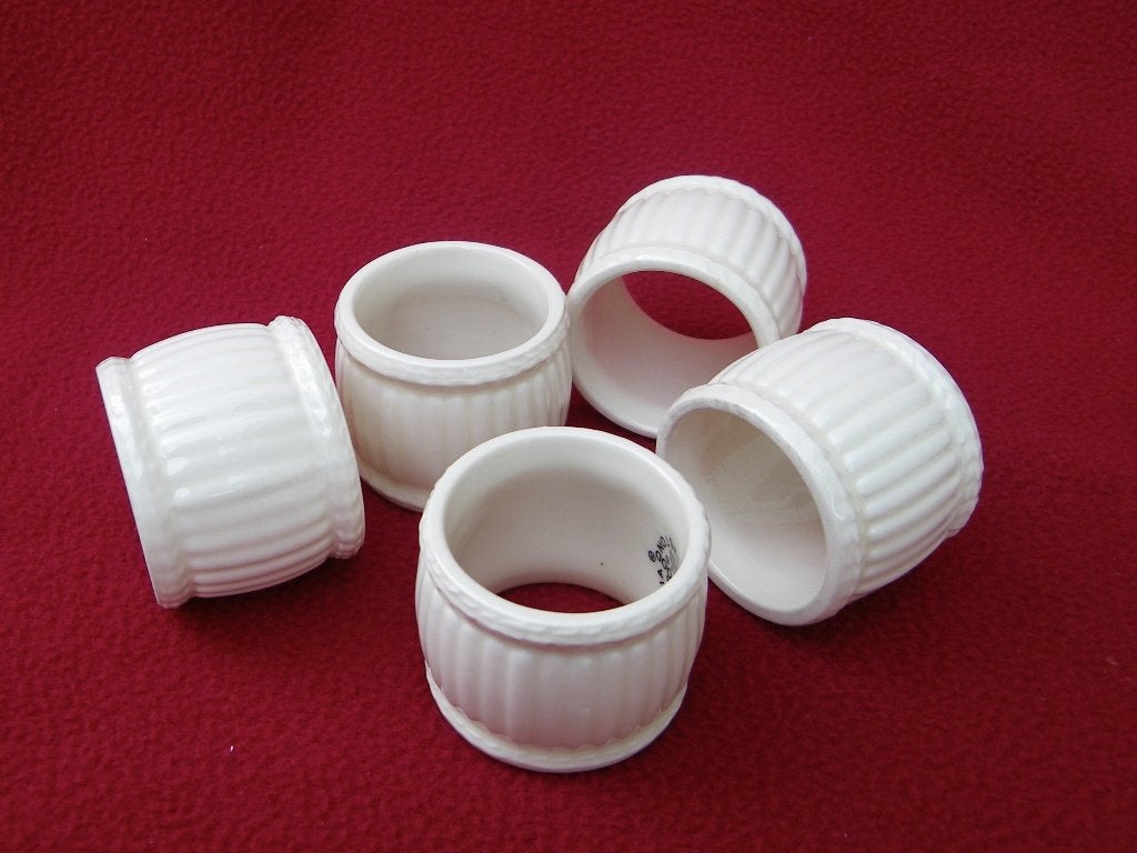 Wedgwood EDME  6 servetringen in puntgave staat, Overige typen, Ophalen of Verzenden, Zo goed als nieuw, Wedgwood