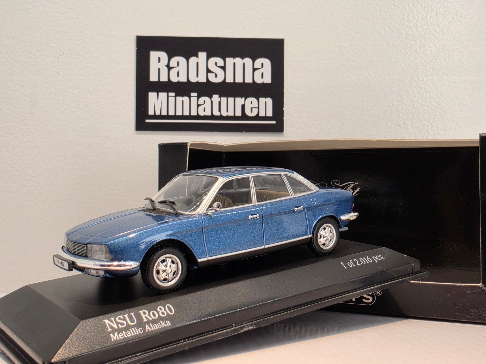 NSU Ro80 - metallic Alaska - 1:43 Minichamps, Auto, Ophalen of Verzenden, Zo goed als nieuw, MiniChamps