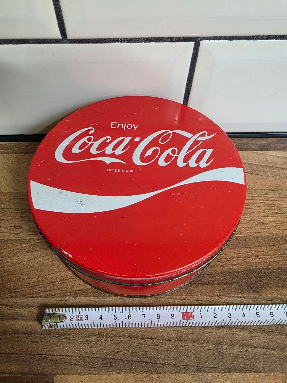 Vintage Coca-Cola blik - Rond - Decoratief verzamelobject, Verzamelen, Ophalen of Verzenden, Gebruikt, Gebruiksvoorwerp