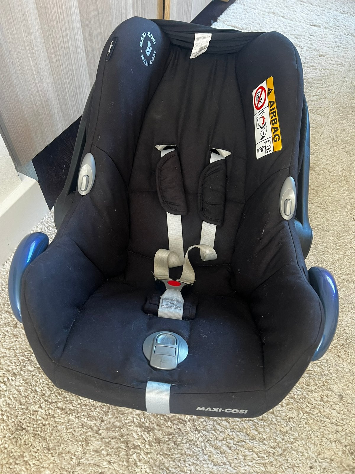 Maxi cosi cabriofix met nieuwe verkleiner (foto komt nog), Ophalen, Zijbescherming, 0 t/m 13 kg, Maxi-Cosi