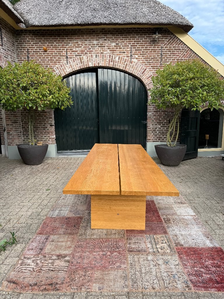 Foto 2 van massief eiken eettafel Art of Living