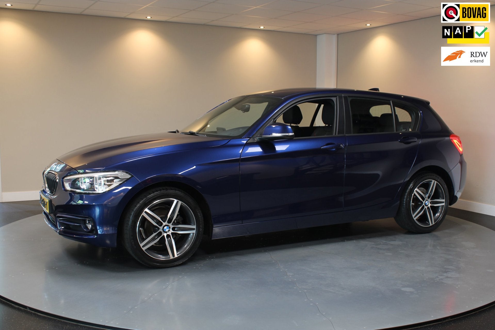 BMW 1-serie 116i Centennial High Executive *M-Sportstuur/Poo, 1-Serie, Dealer onderhouden, Achterwielaandrijving, Euro 6