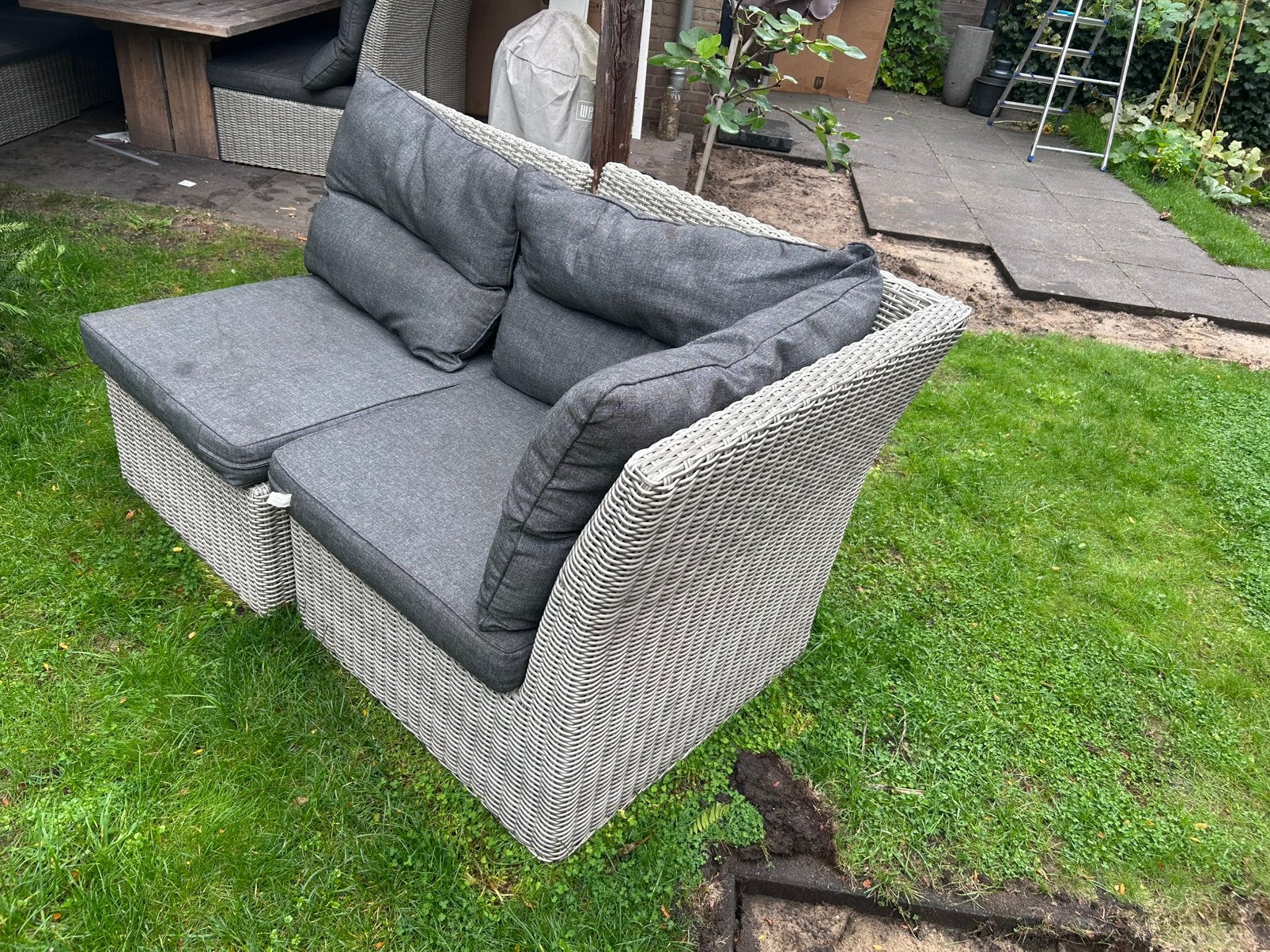 Foto 6 van Tuinset: tafel en zitruimte voor zes