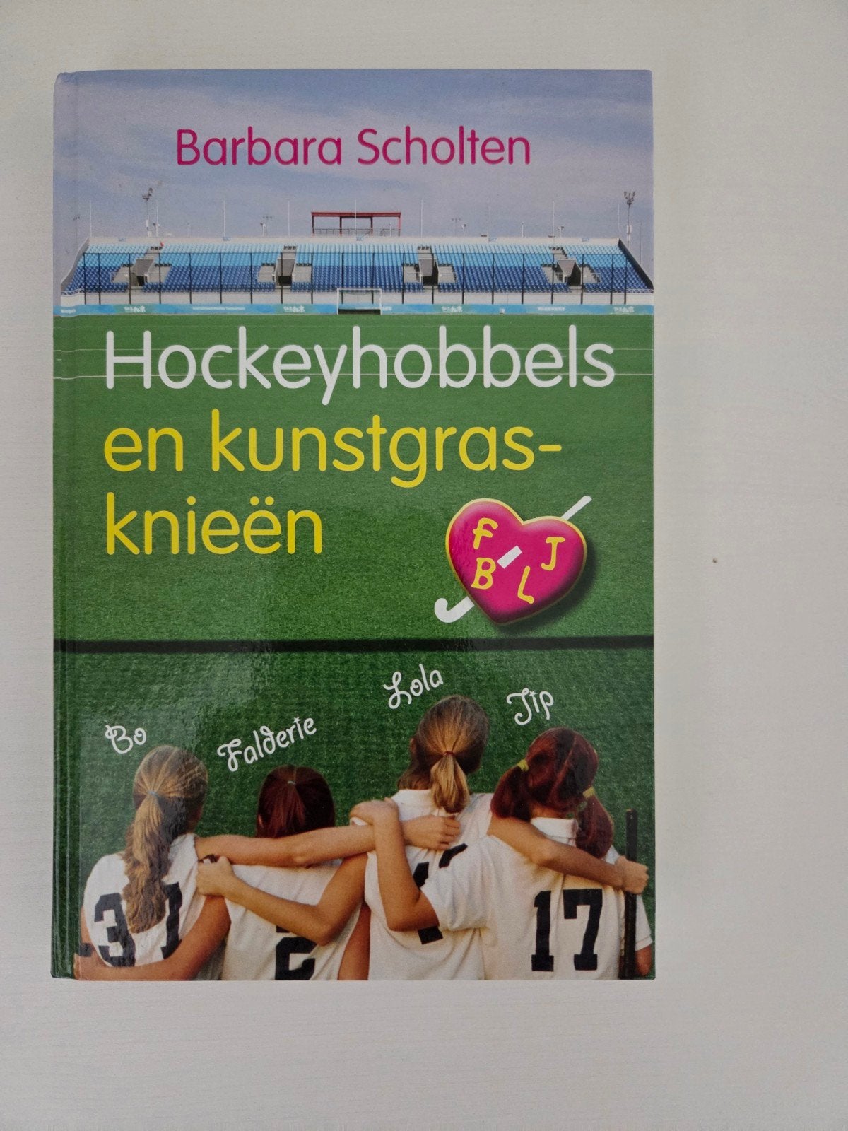 Barbara Scholten - Hockeyhobbels en kunstgrasknieen, Ophalen, Zo goed als nieuw, Barbara Scholten