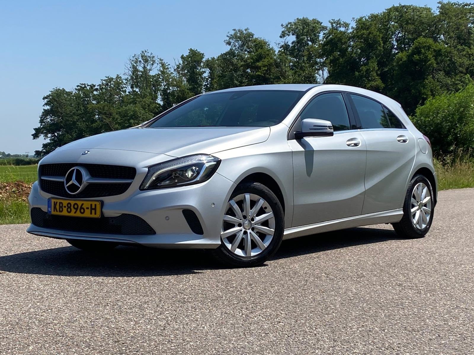Mercedes-Benz A-klasse 160 Ambition 5DRS NAVI Half-Leder Nap, Auto's, Voorwielaandrijving, Gebruikt, 4 cilinders, Lichtsensor