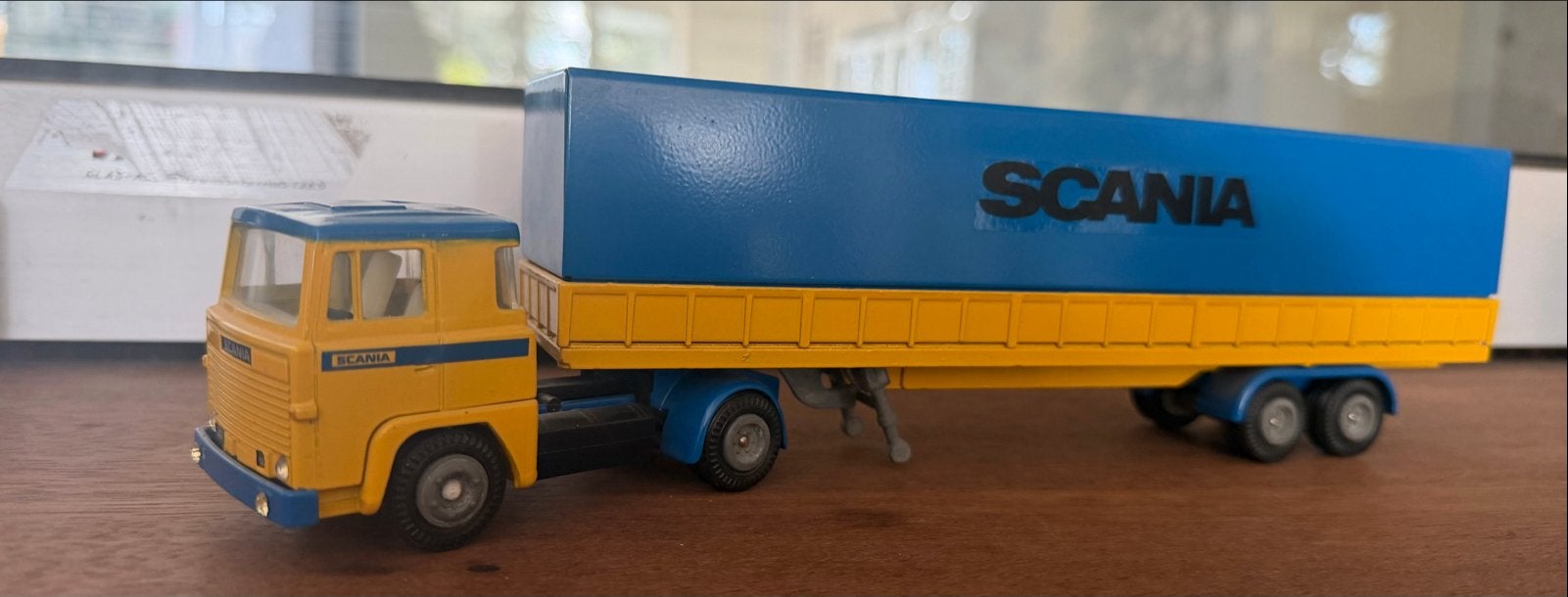 Scania 141 vrachtwagen met oplegger, Ophalen of Verzenden, Gebruikt