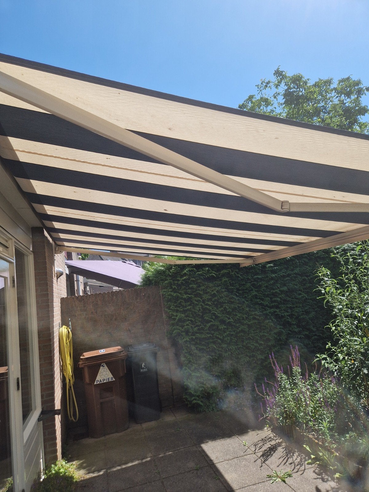 Elektrisch Zonneluifel 4m breed, 2.9m uitval, blauw/wit doek, Tuin en Terras, Zonneschermen, Ophalen, Gebruikt, Elektrisch, 150 tot 300 cm