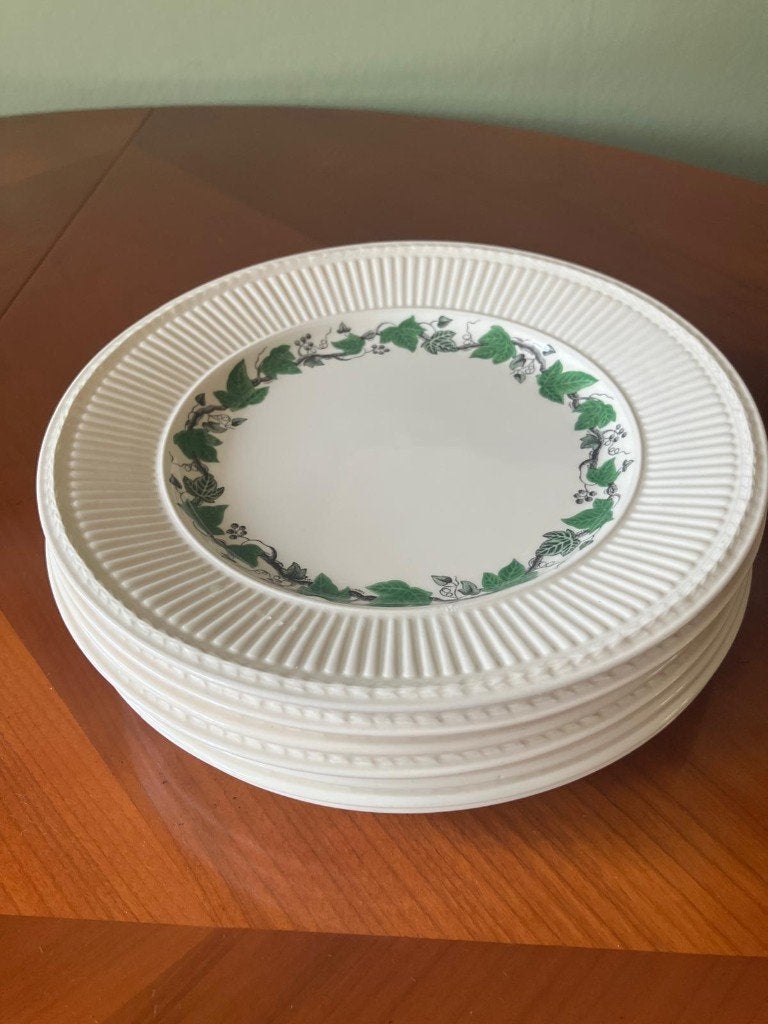 LAATSTE 5 Wedgwood Edme Stratford ontbijtbord 23 cm., Huis en Inrichting, Keuken | Servies, Ophalen of Verzenden, Zo goed als nieuw