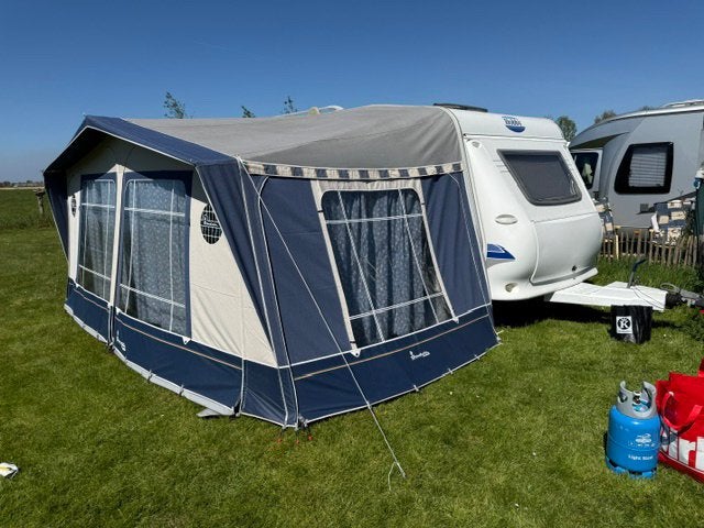 Hobby 450 uf excellent easy 2004, Vast bed, Rondzit, Hobby, Ringverwarming