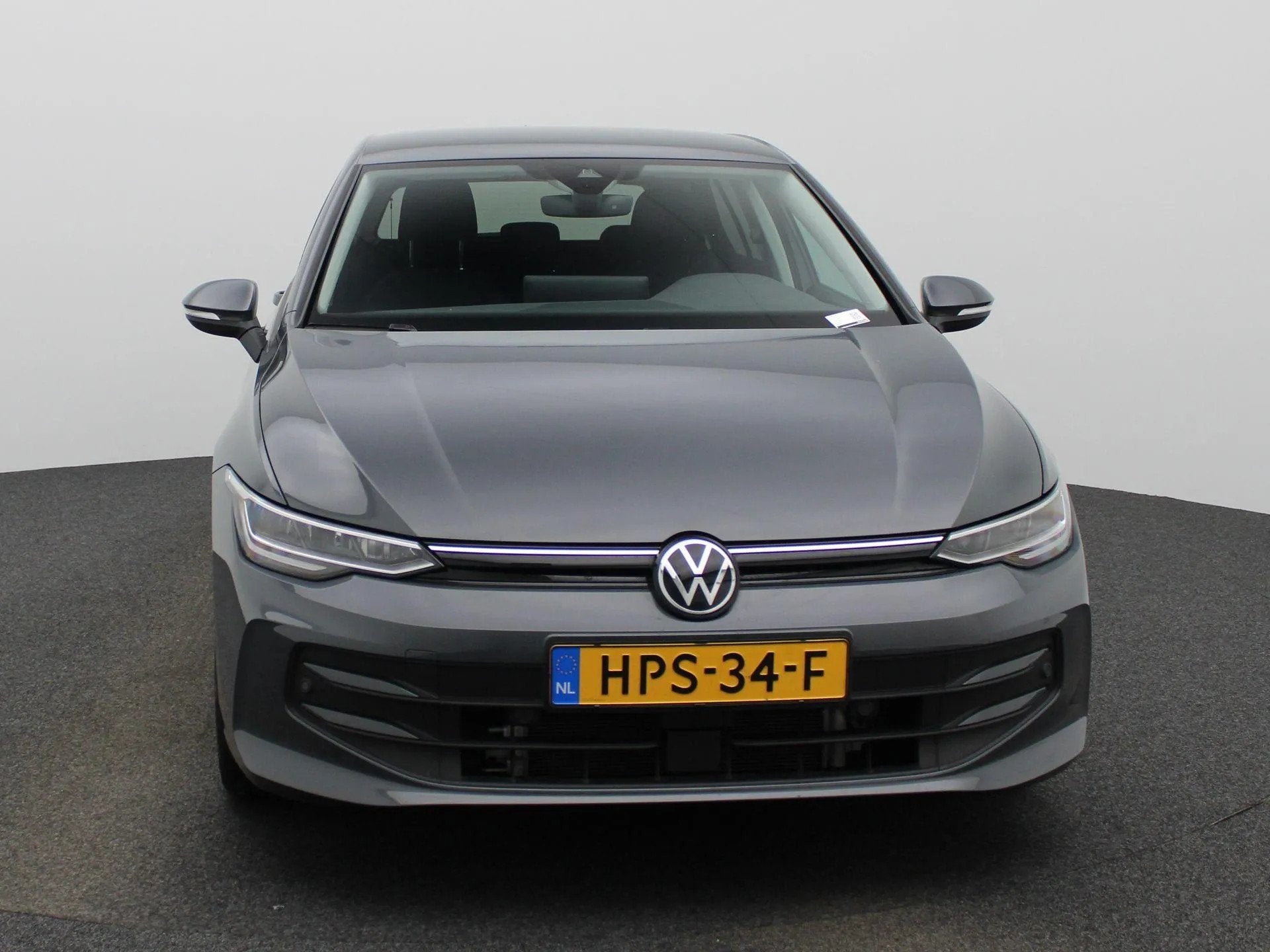 Volkswagen Golf 1.5 eHybrid Life Edition (bj 2025), Automaat, Bedrijf, 1700 kg, Zilver of Grijs