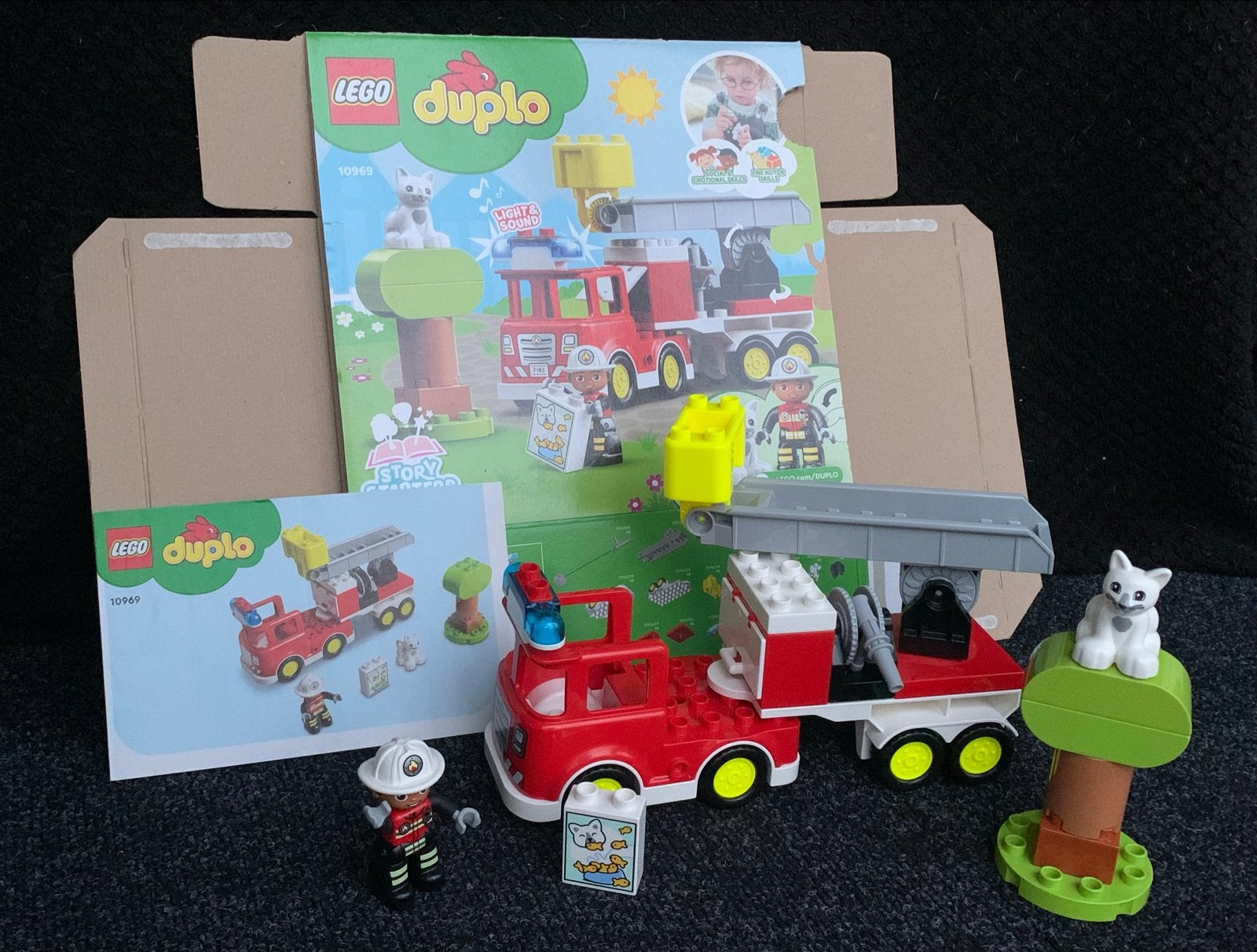 Lego Duplo Brandweerwagen met licht en geluid (10969), Kinderen en Baby's, Ophalen of Verzenden, Zo goed als nieuw, Compleet, Duplo