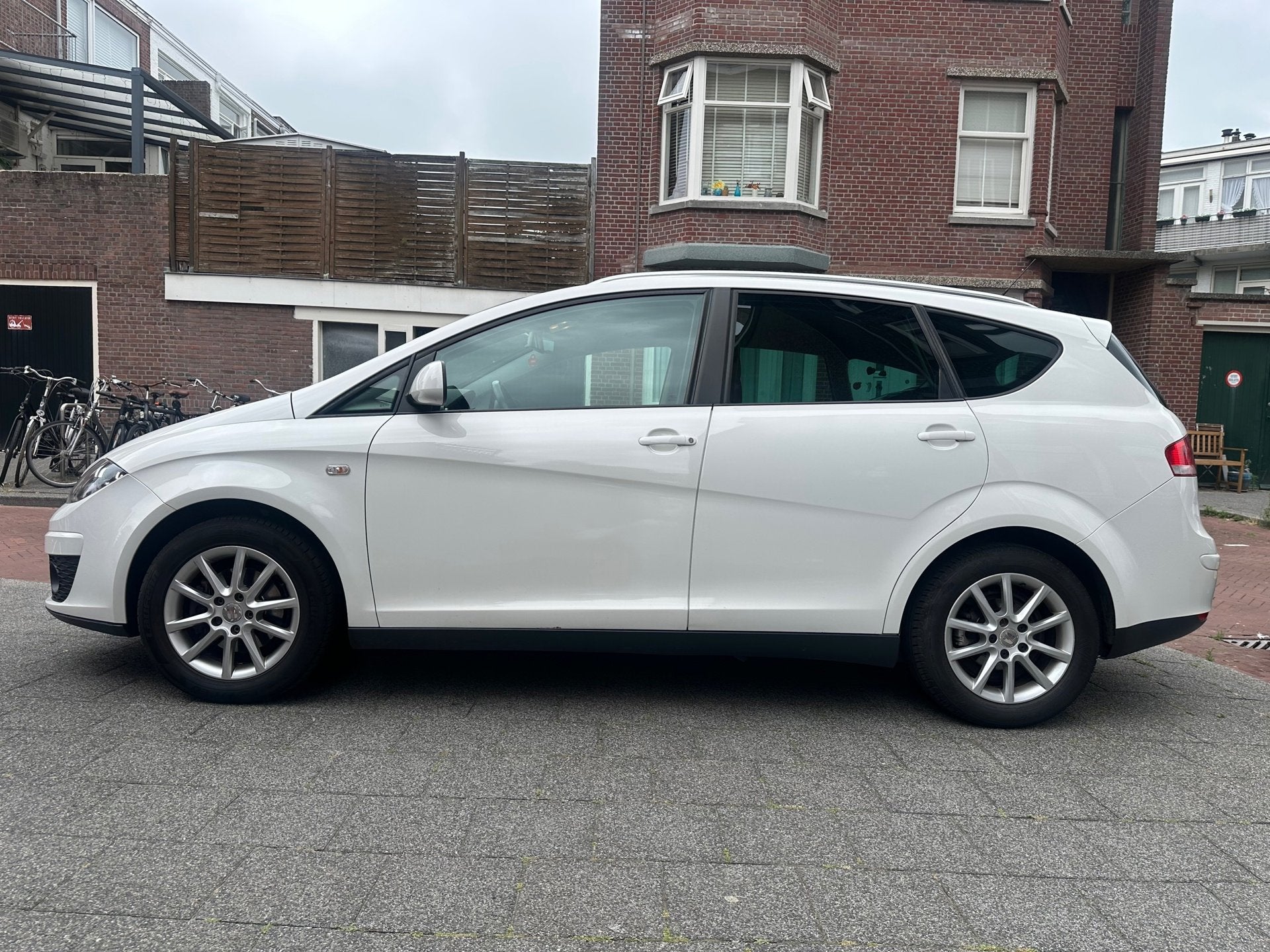 Seat Altea XL 1.2 TSI Ecomotive Met Nieuwe Distributie Ketti, Auto's, Voorwielaandrijving, Gebruikt, 1295 kg, 4 cilinders