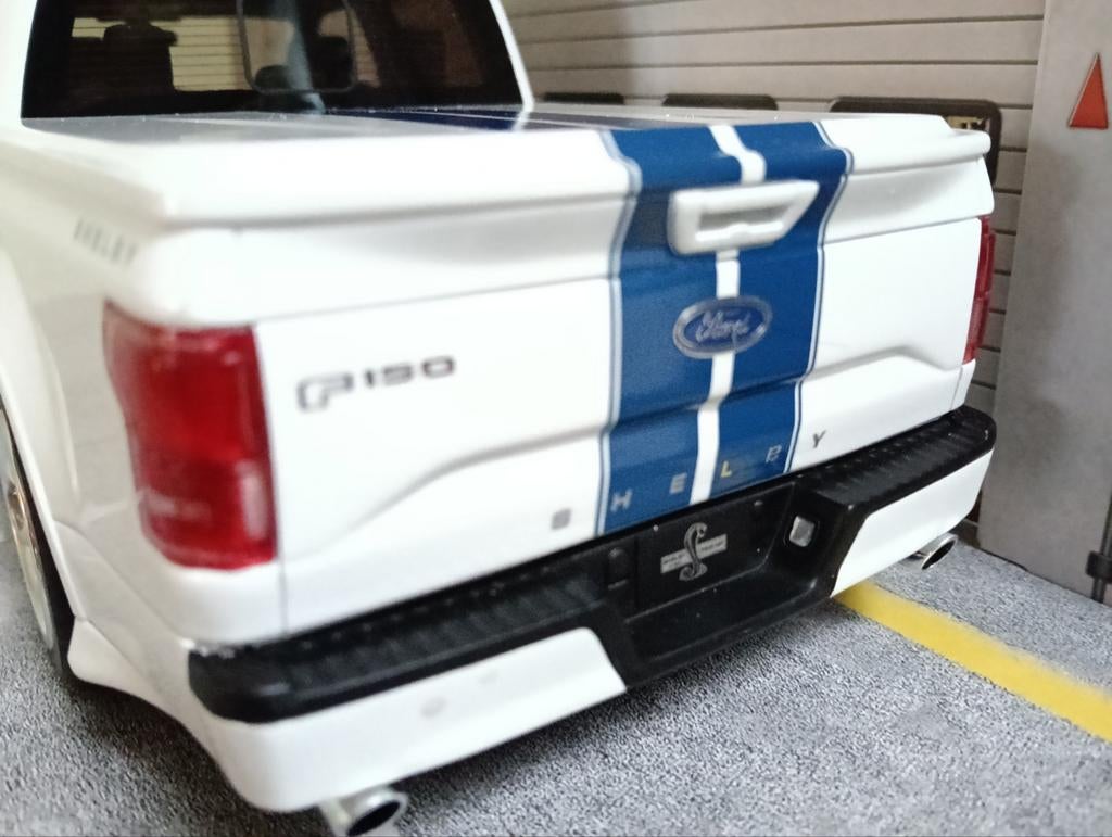 Ford Shelby F150 Super Snake (0397/1100)GT824 GT Spirit 1:18, Ophalen of Verzenden, Zo goed als nieuw, Auto, Overige merken