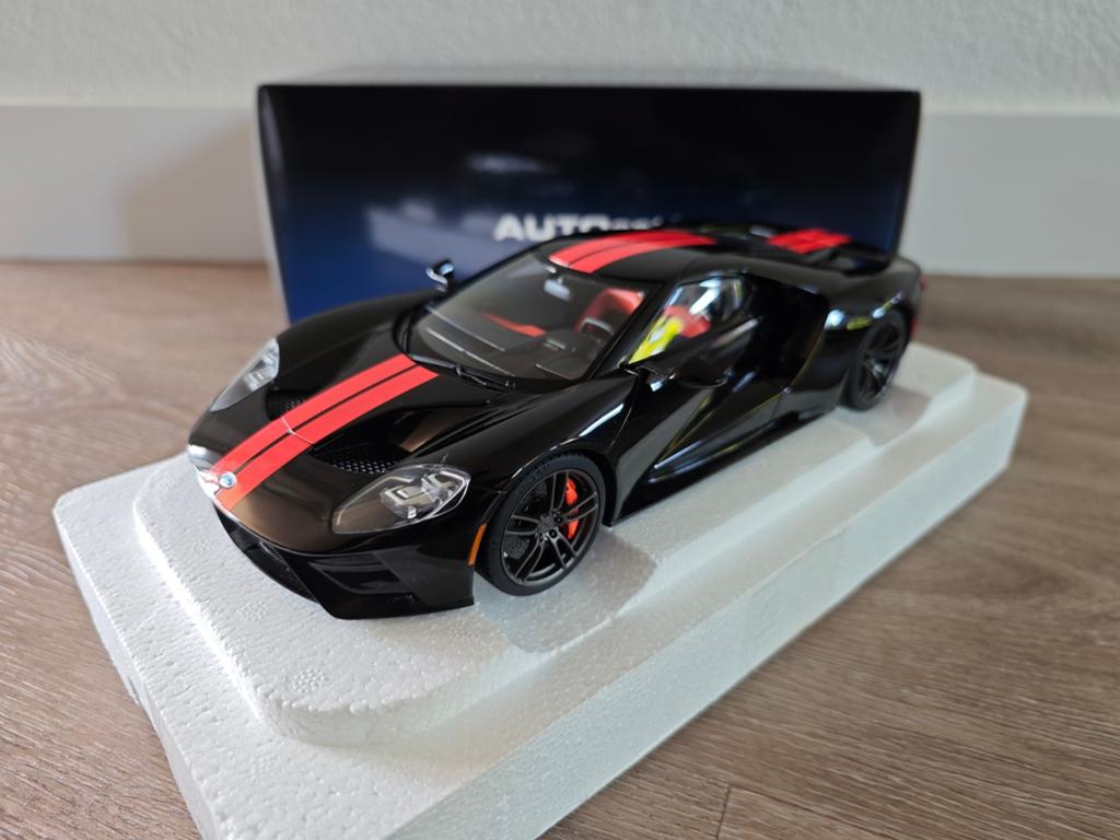 Autoart Ford GT 2017 Shadow Black/Orange Stripes 72945 nieuw, Hobby en Vrije tijd, Modelauto's | 1:18, Ophalen of Verzenden, Nieuw