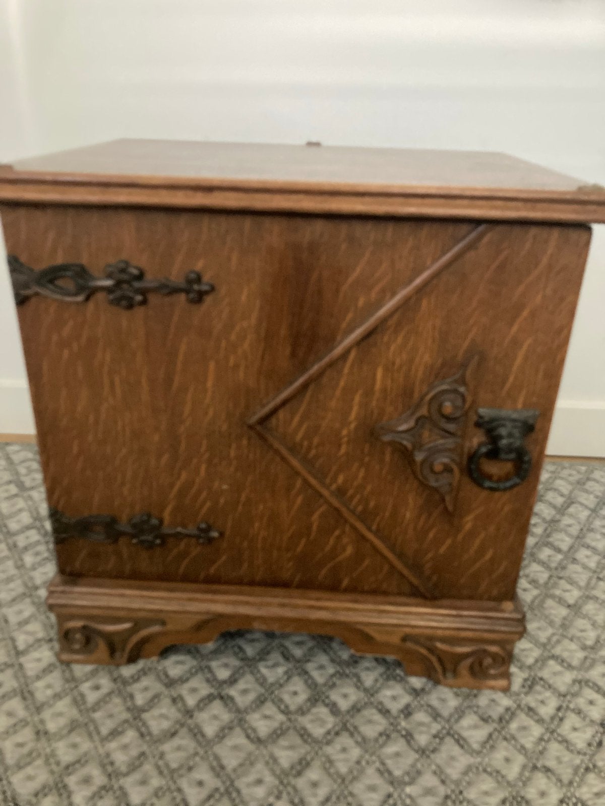 Vintage houten nachtkastje, Ophalen