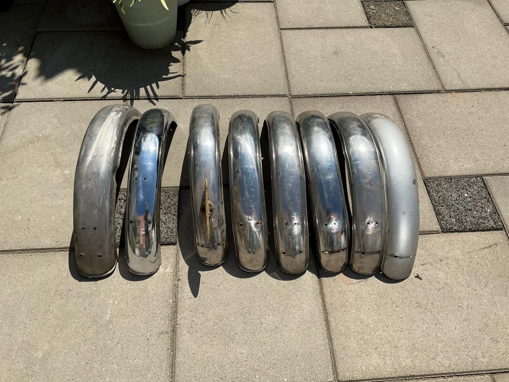 Te koop zundapp 517 rvs voorspatborden 8 stuks ., Fietsen en Brommers, Brommeronderdelen | Zundapp, Ophalen of Verzenden, Gebruikt