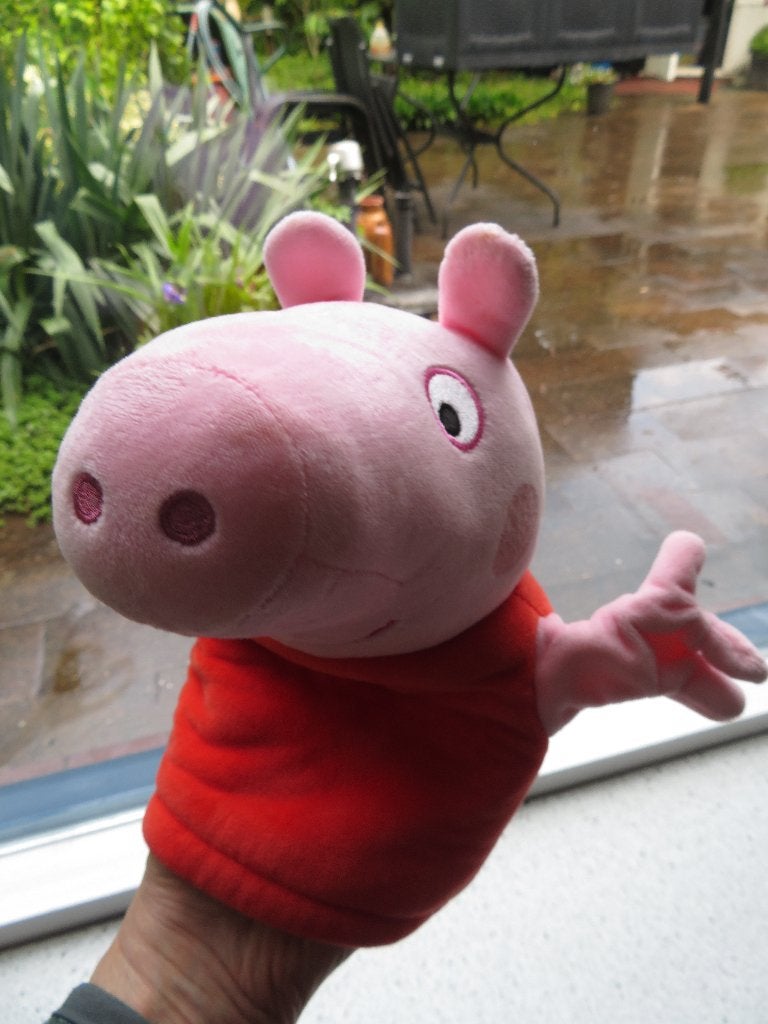 Handpop poppenkastpop van Peppa Pig meet ca 24 cm, Overige typen, Ophalen of Verzenden, Wasbaar, Middelgroot (20 tot 80 cm)