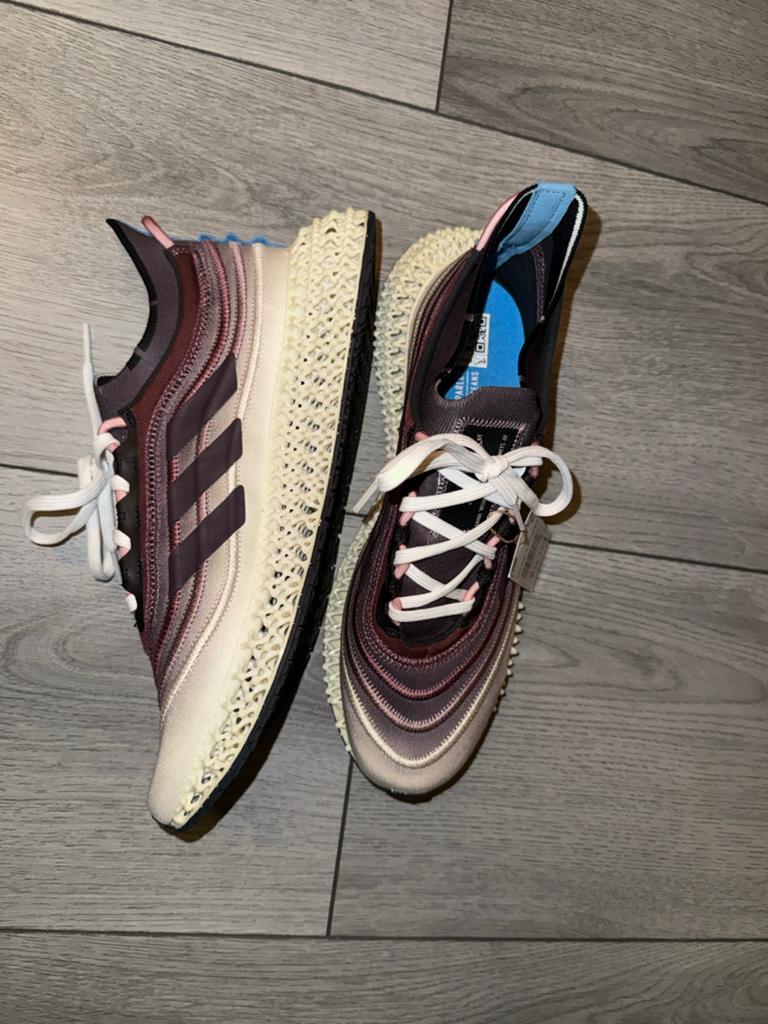 Adidas 4DFWD x Parley Sneakers - Nieuw (US 9.5), Ophalen of Verzenden, Nieuw, Overige kleuren, Sneakers of Gympen