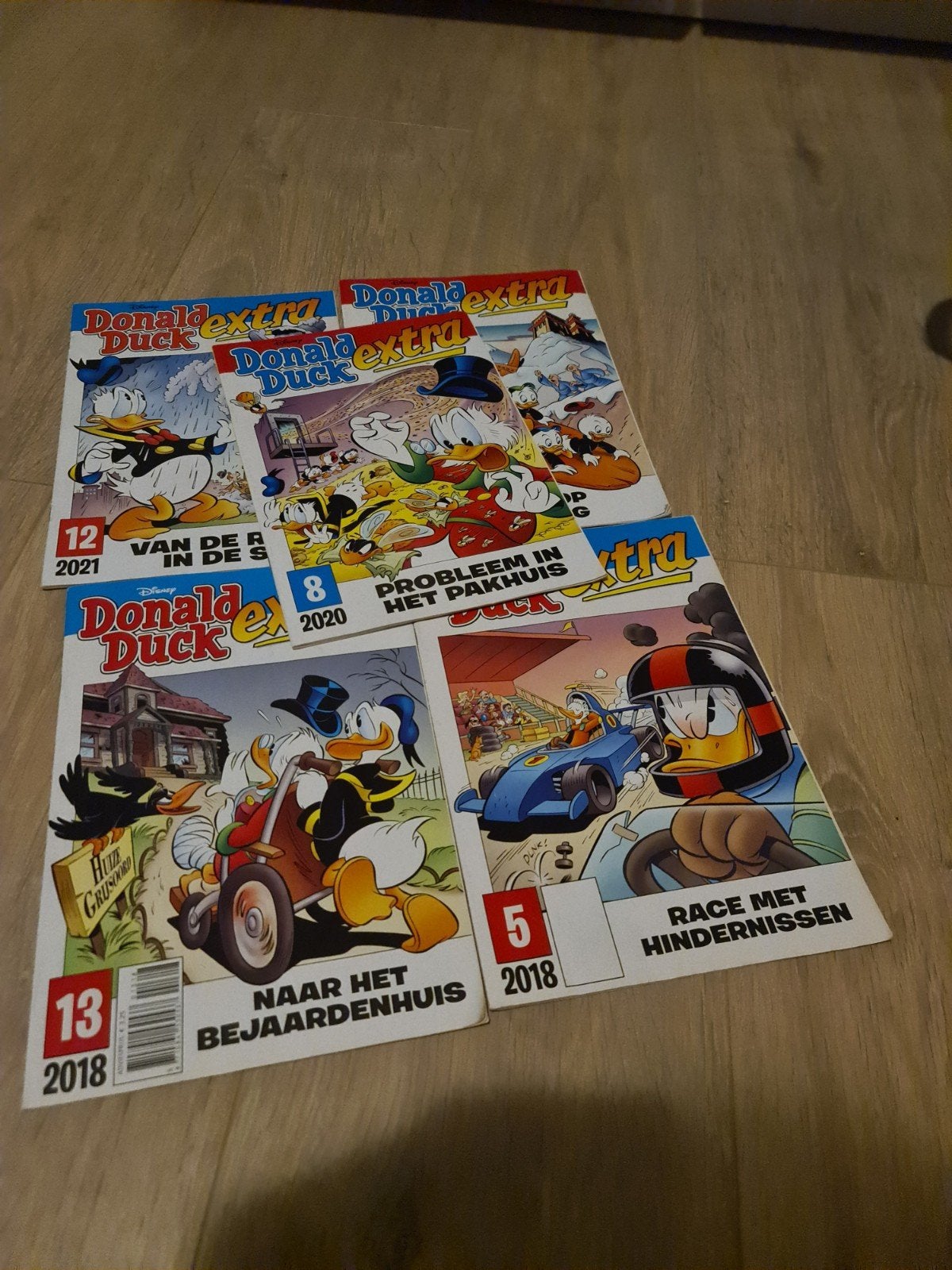 5x Donald duck extra, Boeken, Meerdere comics, Ophalen of Verzenden, Zo goed als nieuw, Europa