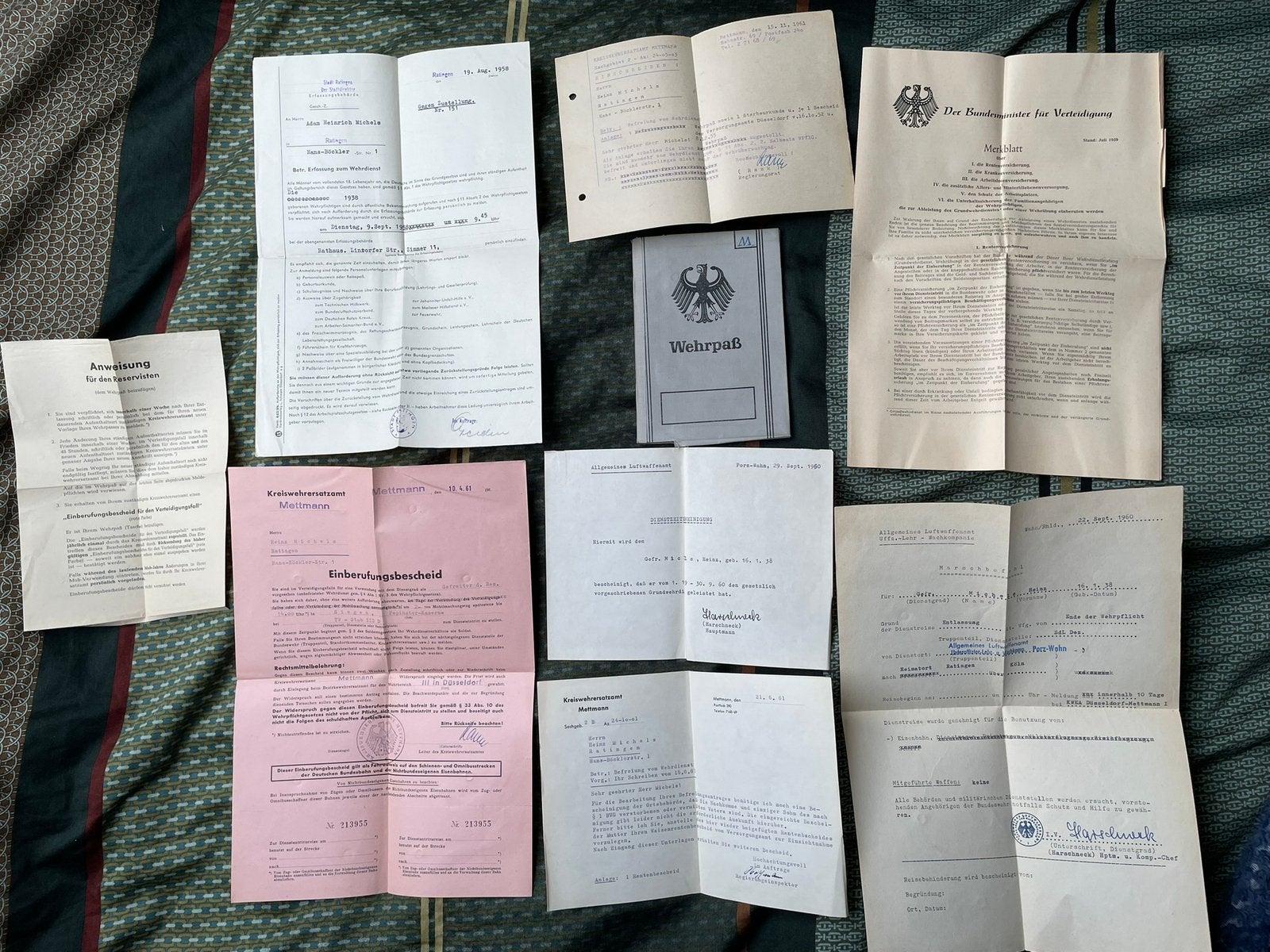 Leuk Bundeswehr Wehrpass partijtje aan documenten, Verzamelen, Ophalen of Verzenden, Landmacht, Duitsland, Overige typen