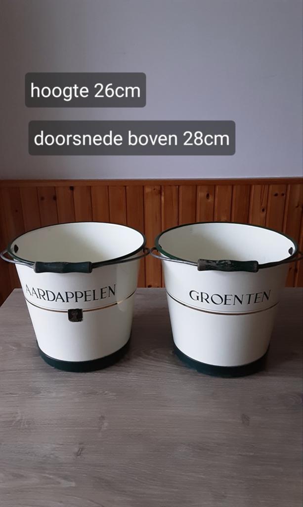 EMAILLE BEIGE AARDAPPELEN EN GROENTEN EMMER MET GOUDEN BIES., Antiek en Kunst, Antiek | Emaille, Ophalen of Verzenden