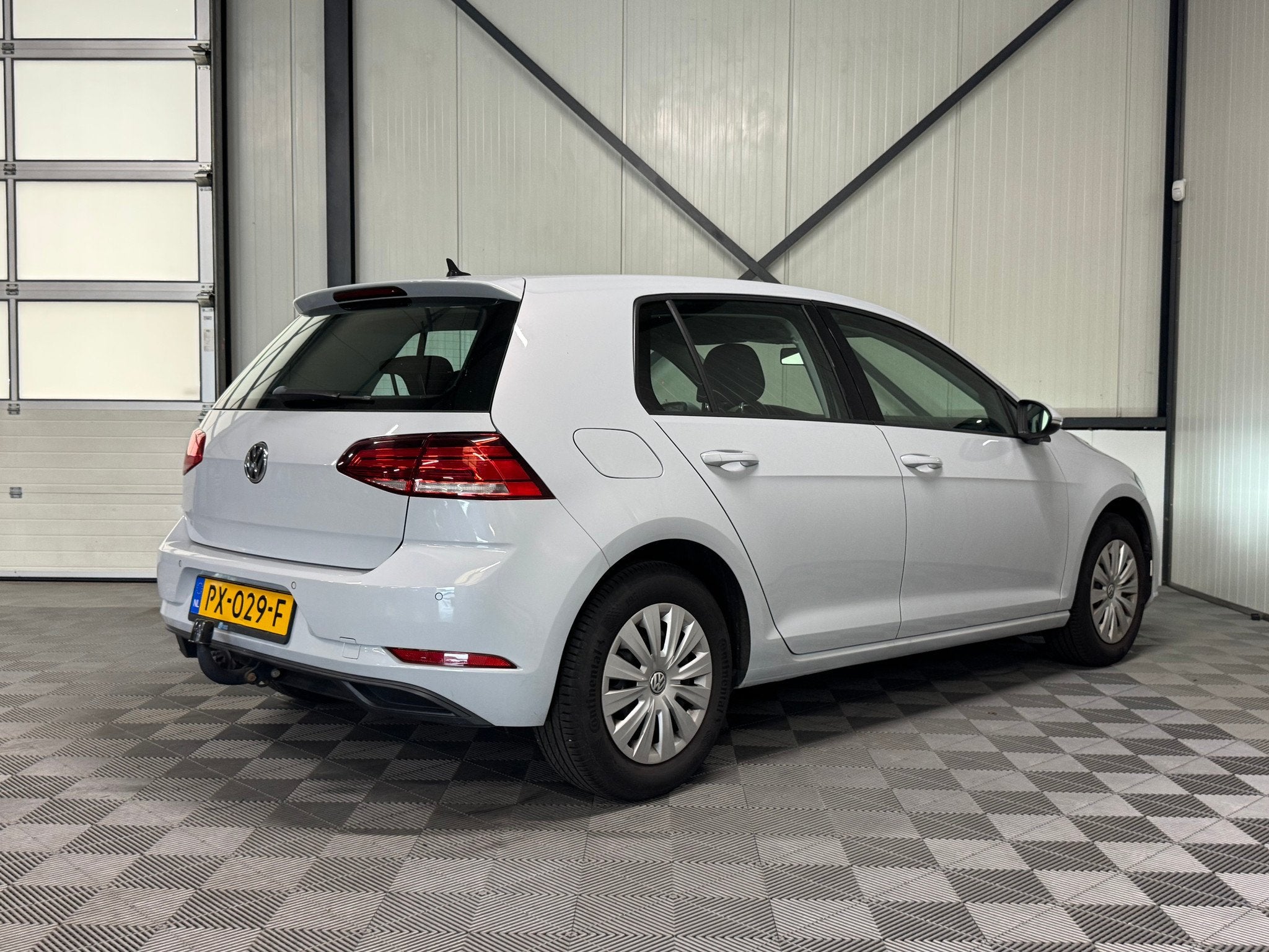 Volkswagen Golf 1.0 TSI | Trendline 5-Drs | Airco | Cruise |, Gebruikt, Euro 6, Wit, Bedrijf