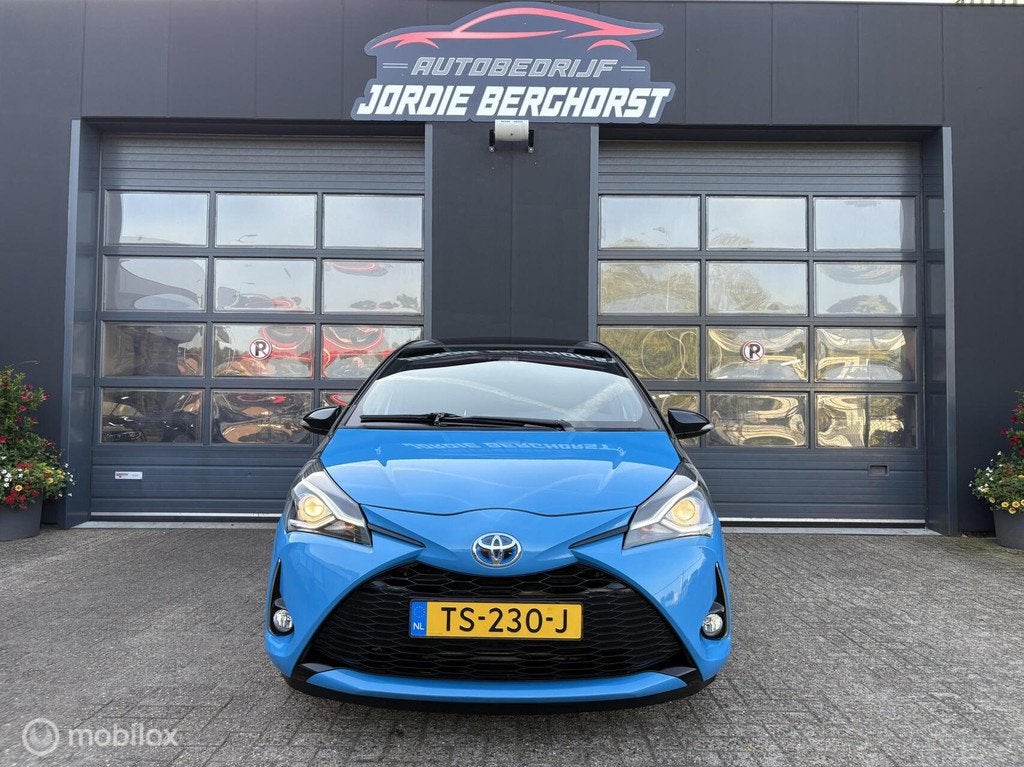 Toyota Yaris 1.5 Hybrid Y20 Exlusive Edition SkyBlue, Gebruikt, Euro 6, 4 cilinders, Blauw