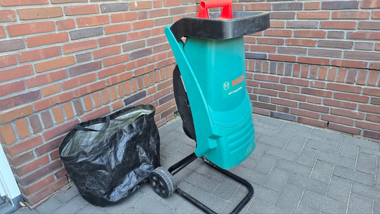 Bosch AXT Rapid 2000 hakselaar, Tuin en Terras, Ophalen, Gebruikt, Met opvangzak, Bosch