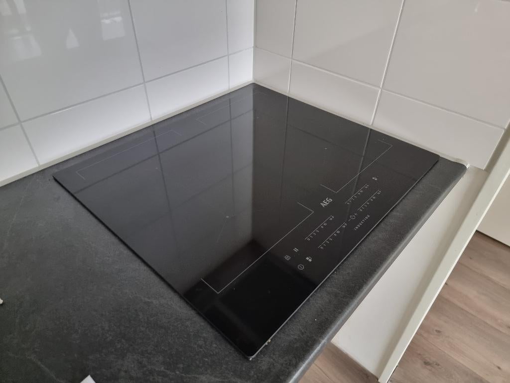 AEG IKE64450IB Inductiekookplaat, Ophalen, 4 kookzones, Zo goed als nieuw, Energieklasse A of zuiniger