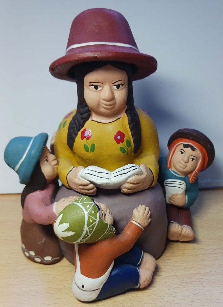 Storyteller Handgemaakt Peruaans beeld van aardewerk, Steen/keramiek, Handgemaakt, Ophalen of Verzenden, Meerkleurig